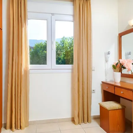 Ladikas Apartments 3* Chrisi Ammoudia