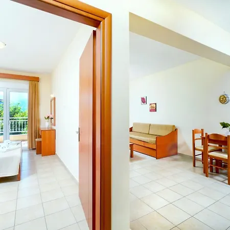 Lägenhetshotell Ladikas Apartments Chrisi Ammoudia