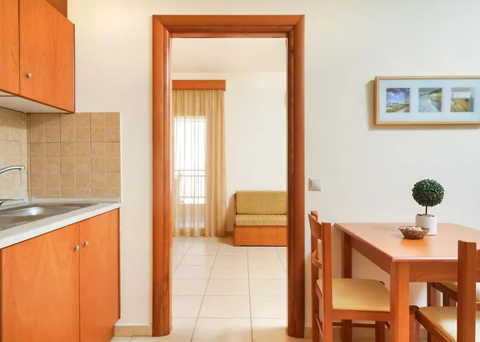 Ladikas Apartments Aparthotel